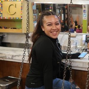 Meet your Posher, Rebecca